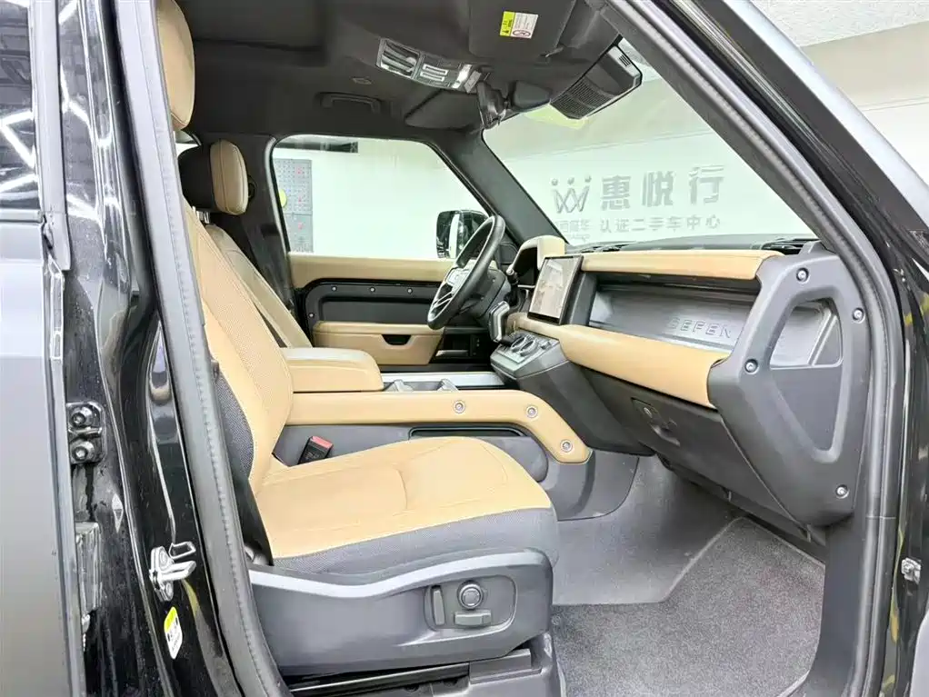 Land Rover Defender 2025 110 3.0T P400 X