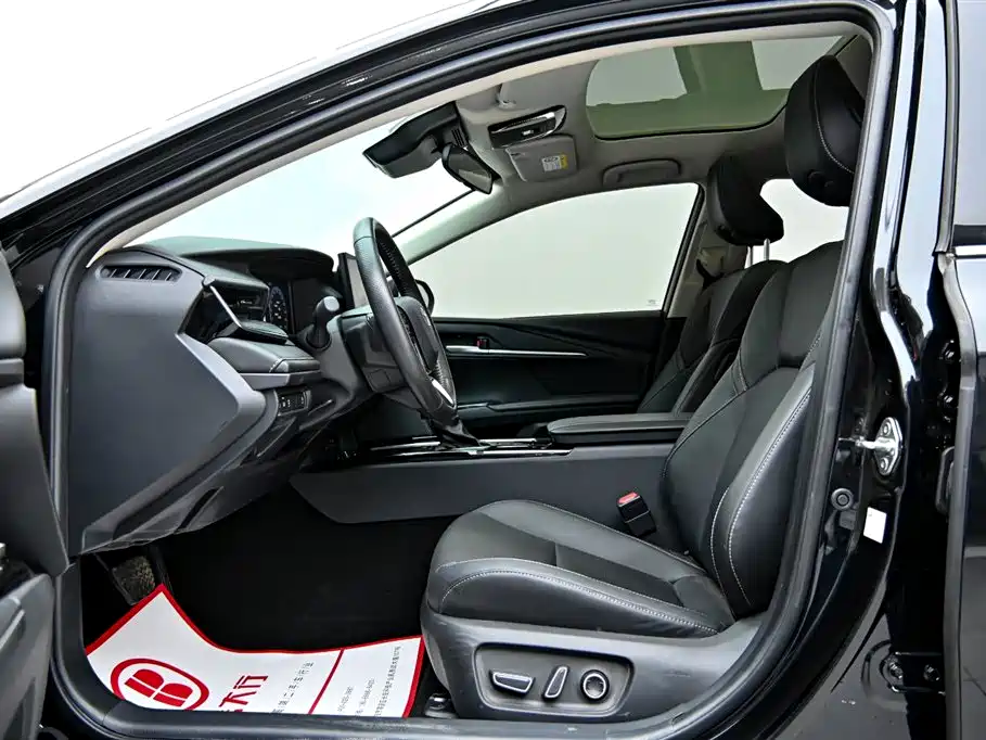 Camry 2024 2.0G Premium Edition