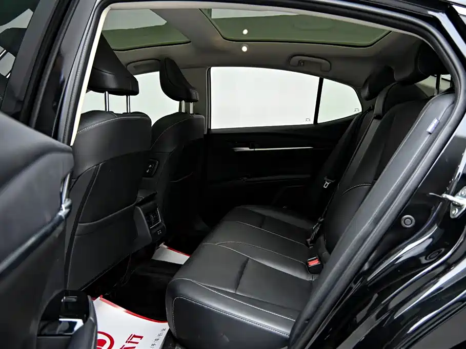 Camry 2024 2.0G Premium Edition