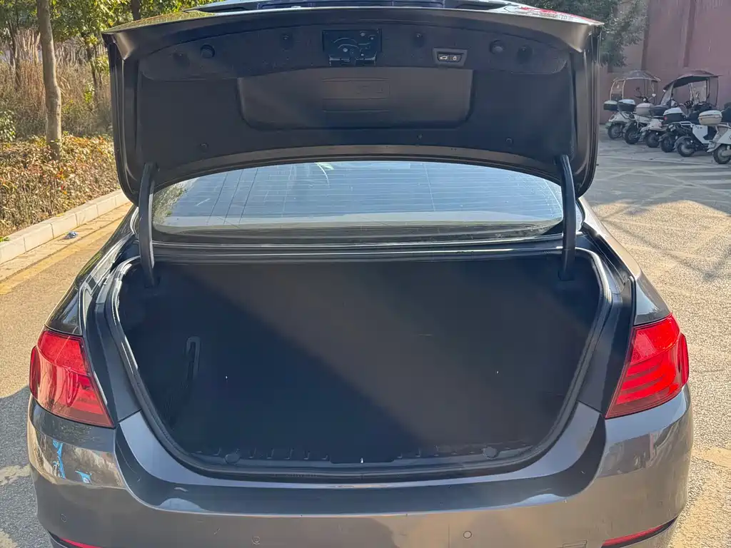 BMW 5 Series 2012 535Li Luxury