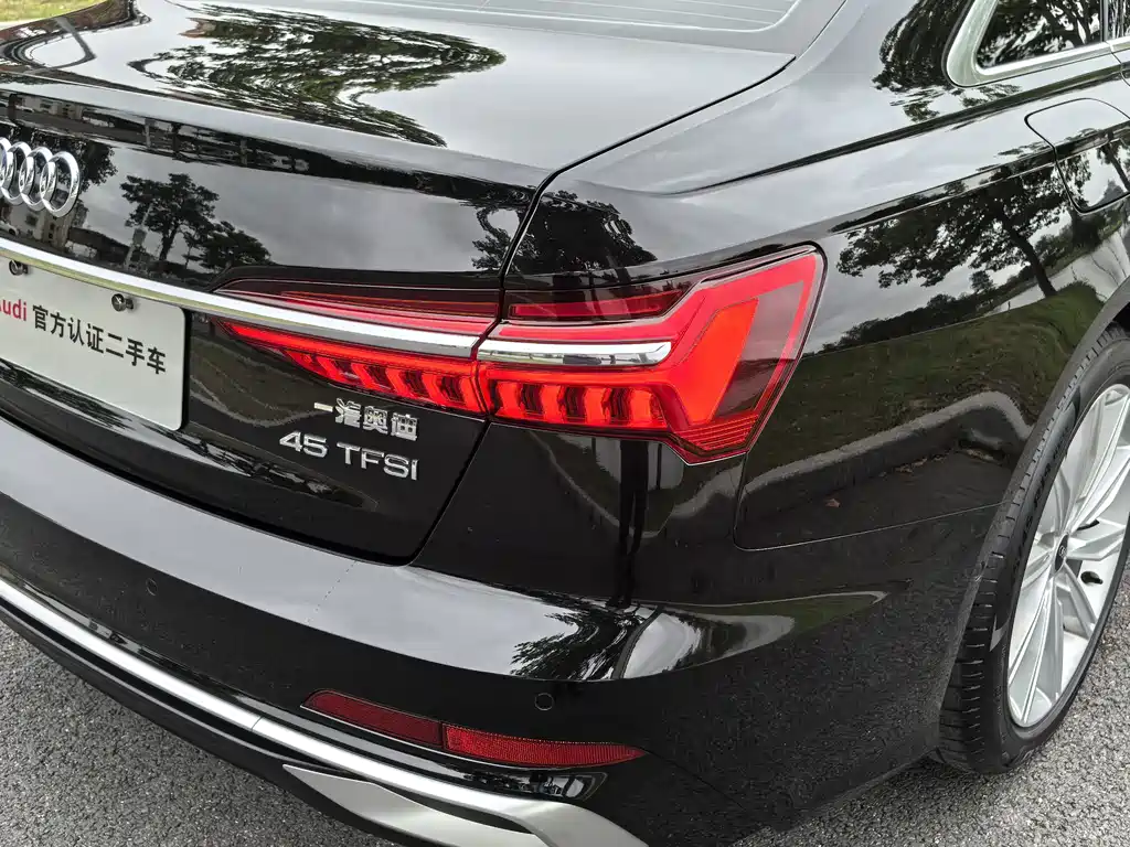 Audi A6L 2024 45 TFSI Zhenxuan Dynamic Edition
