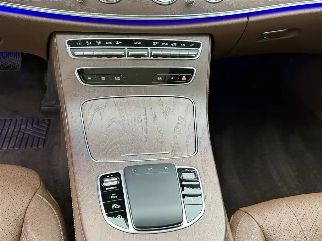 Mercedes-Benz E-Class 2021 E 300 L Luxury
