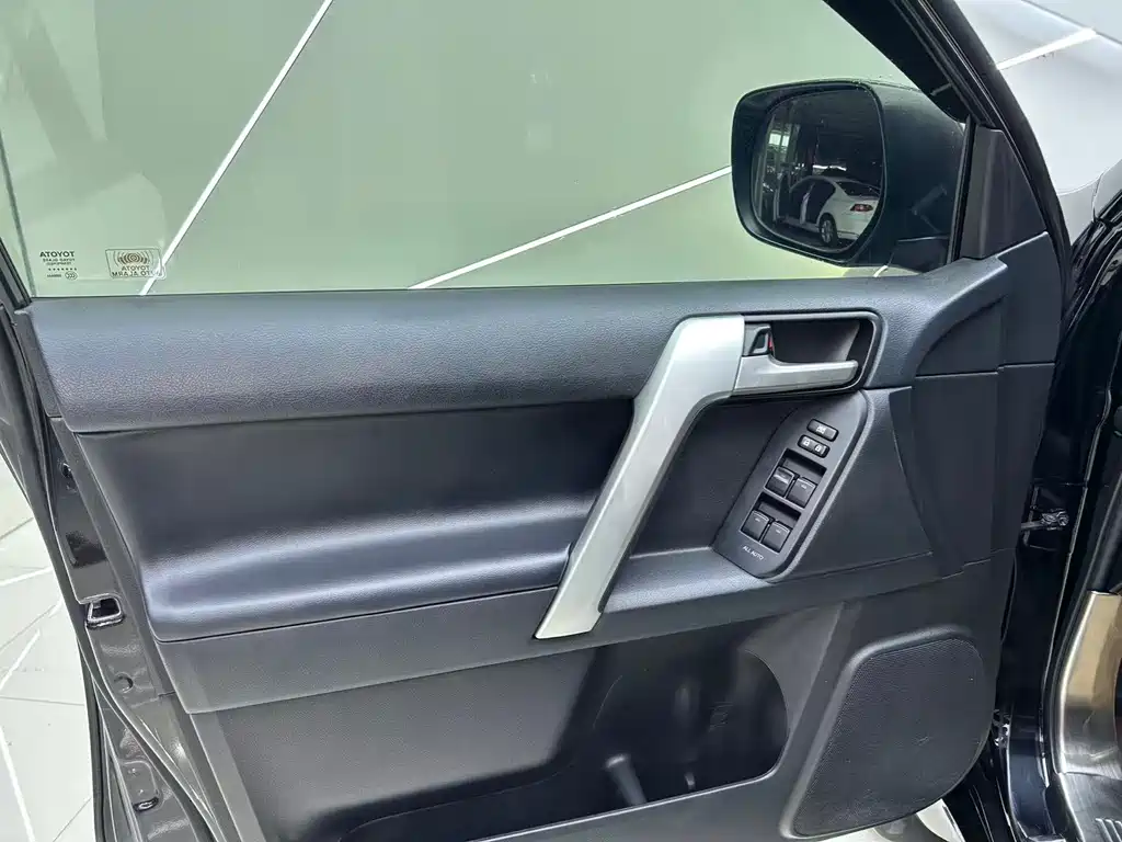 Prado 2018 3.5L Automatic TX-L