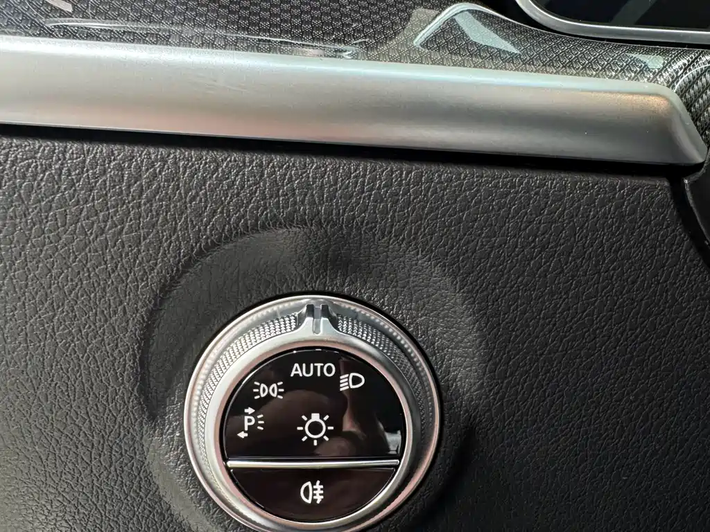 Mercedes-Benz C-Class 2024 Facelift C 260 L皓夜 Sport Edition