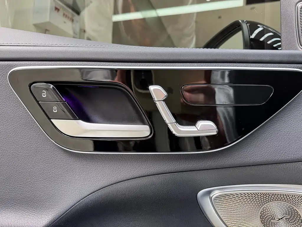 Mercedes-Benz C-Class 2024 Facelift C 260 L皓夜 Sport Edition
