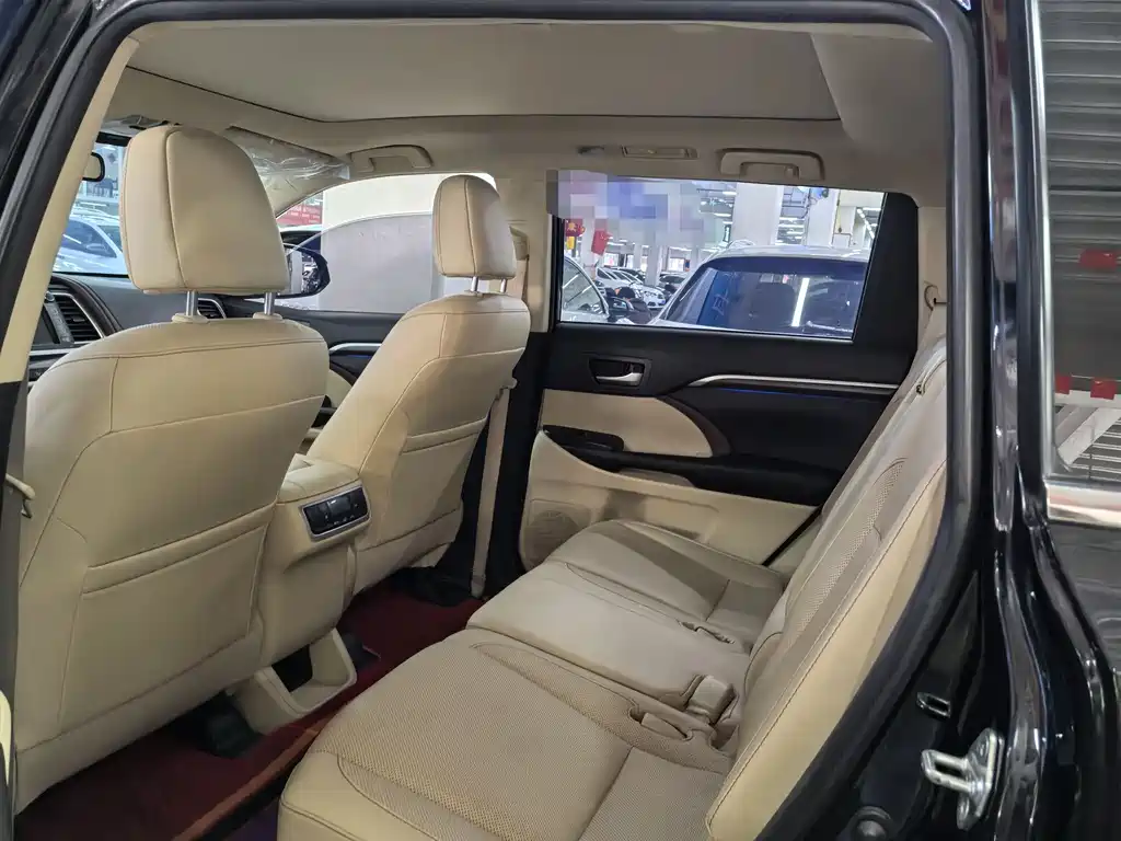 Highlander 2017 2.0T AWD Premium Edition 7-Seater