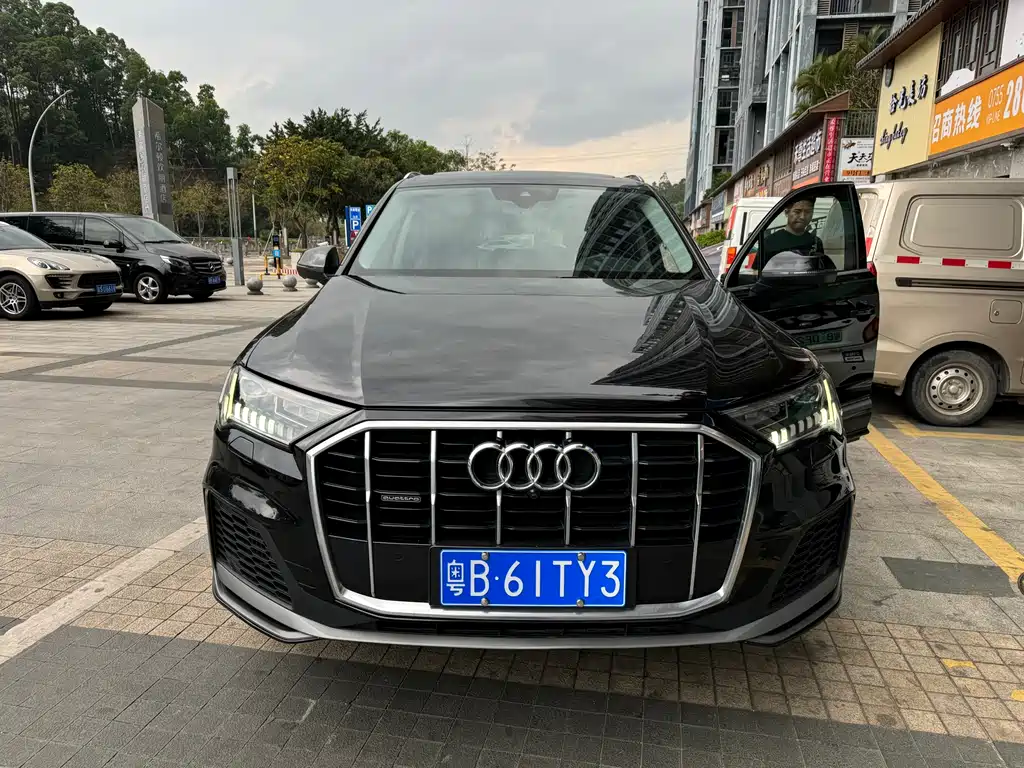 Audi Q7 2020 55 TFSI quattro Black Warrior Edition
