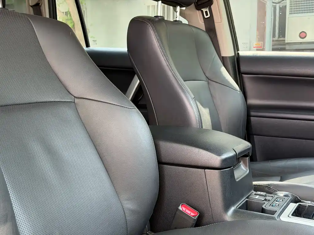 Toyota Prado 2018 3.5L Automatic TX-L Rear-Mounted Spare Tire