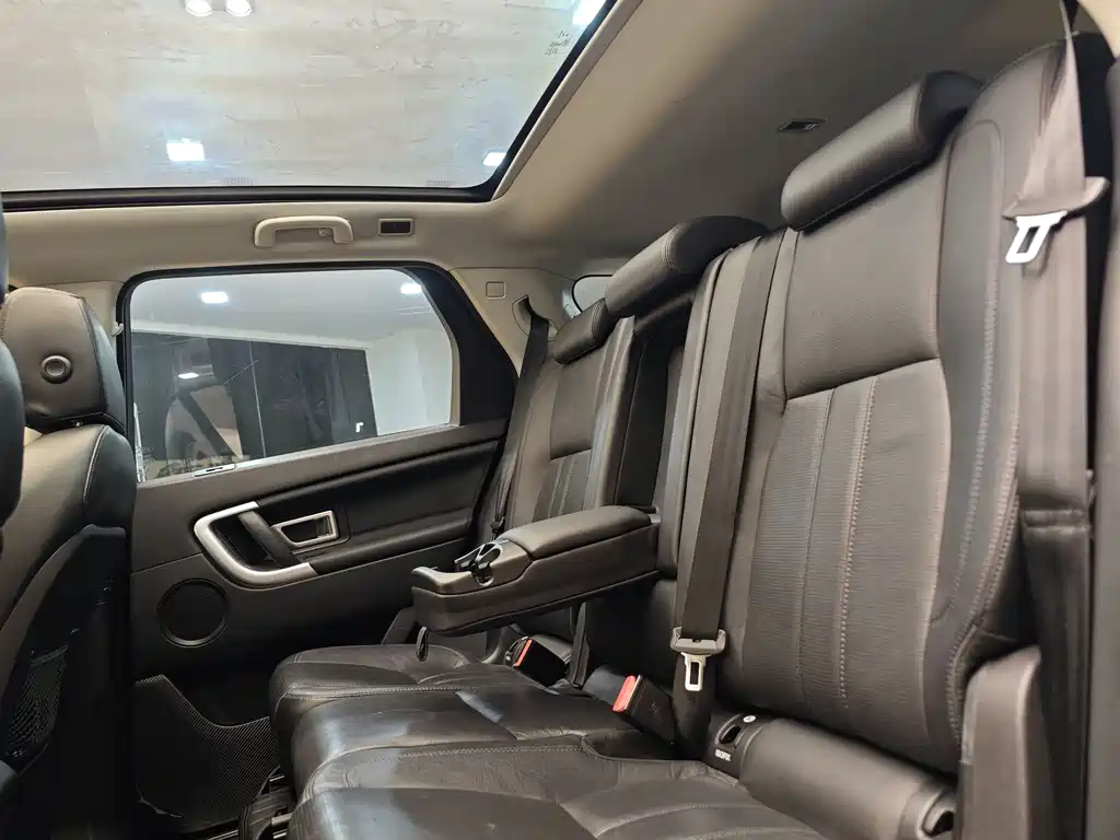 Land Rover Discovery Sport 2017 2.0T HSE