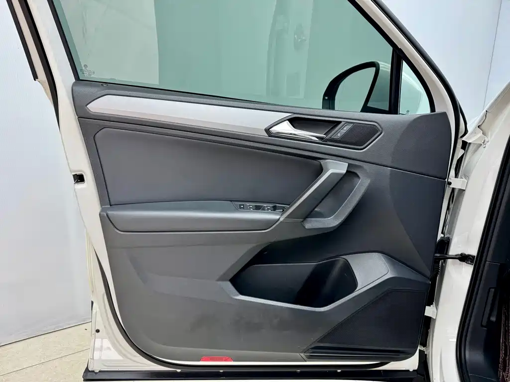 Volkswagen Tiguan L 2019 330TSI Automatic FWD Fashion Edition China VI