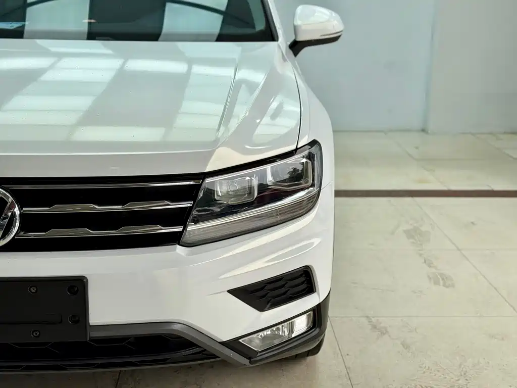 Volkswagen Tiguan L 2019 330TSI Automatic FWD Fashion Edition China VI