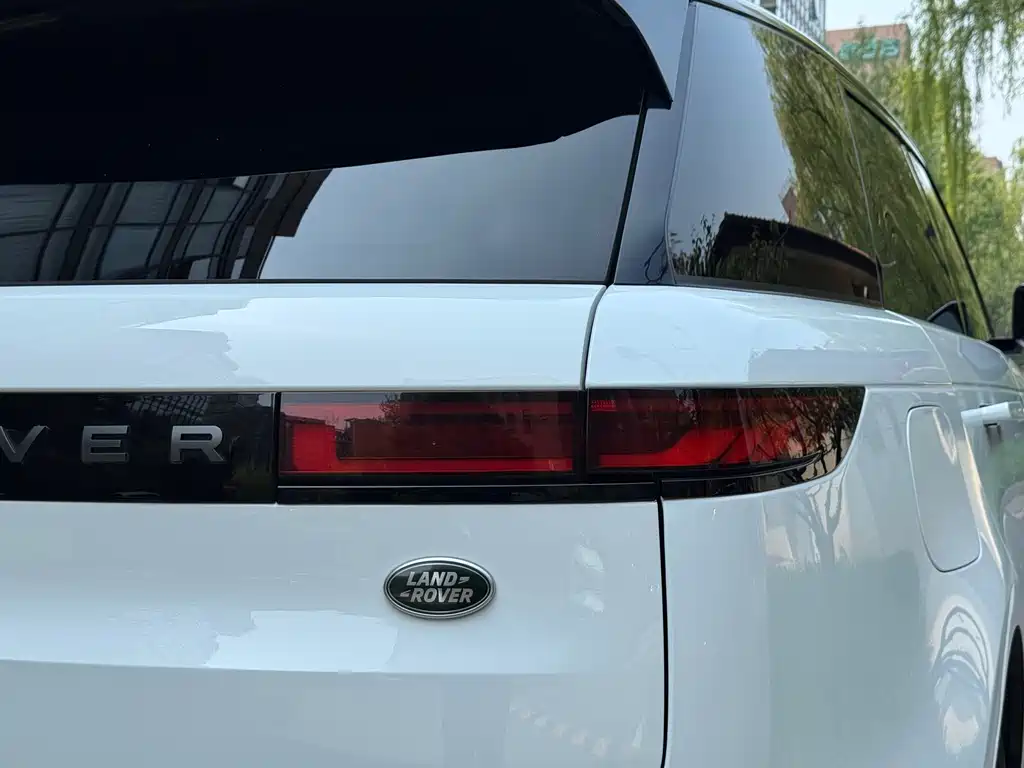 Range Rover Sport 2023 400PS Dynamic SE