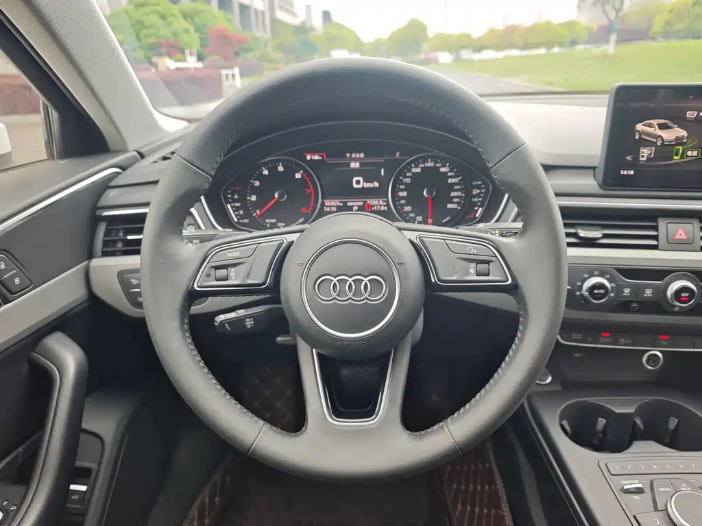 Audi A4L 2019 40 TFSI Entry Edition China VI