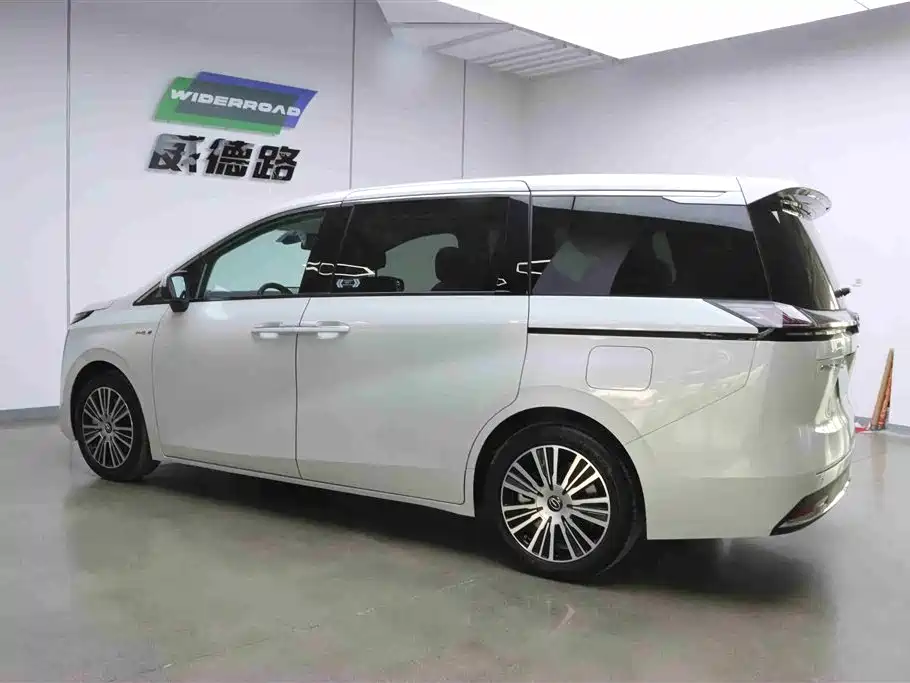GAC Trumpchi E8 PHEV 2025 150km PRO+