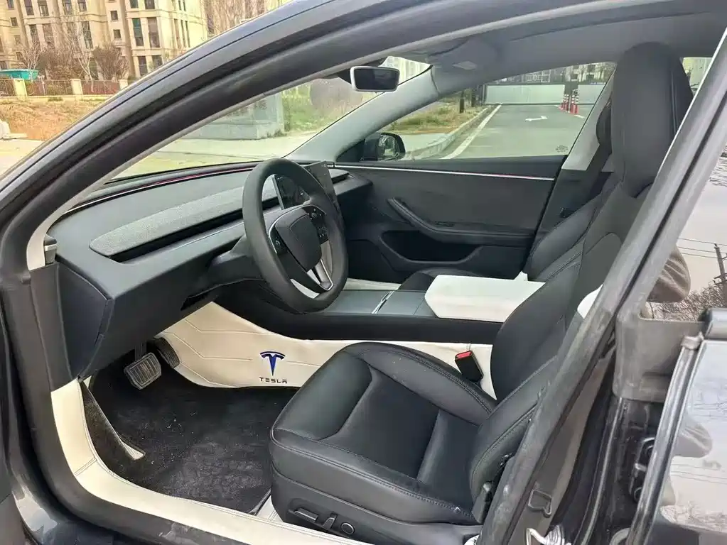 Tesla Model 3 Long Range AWD 2023