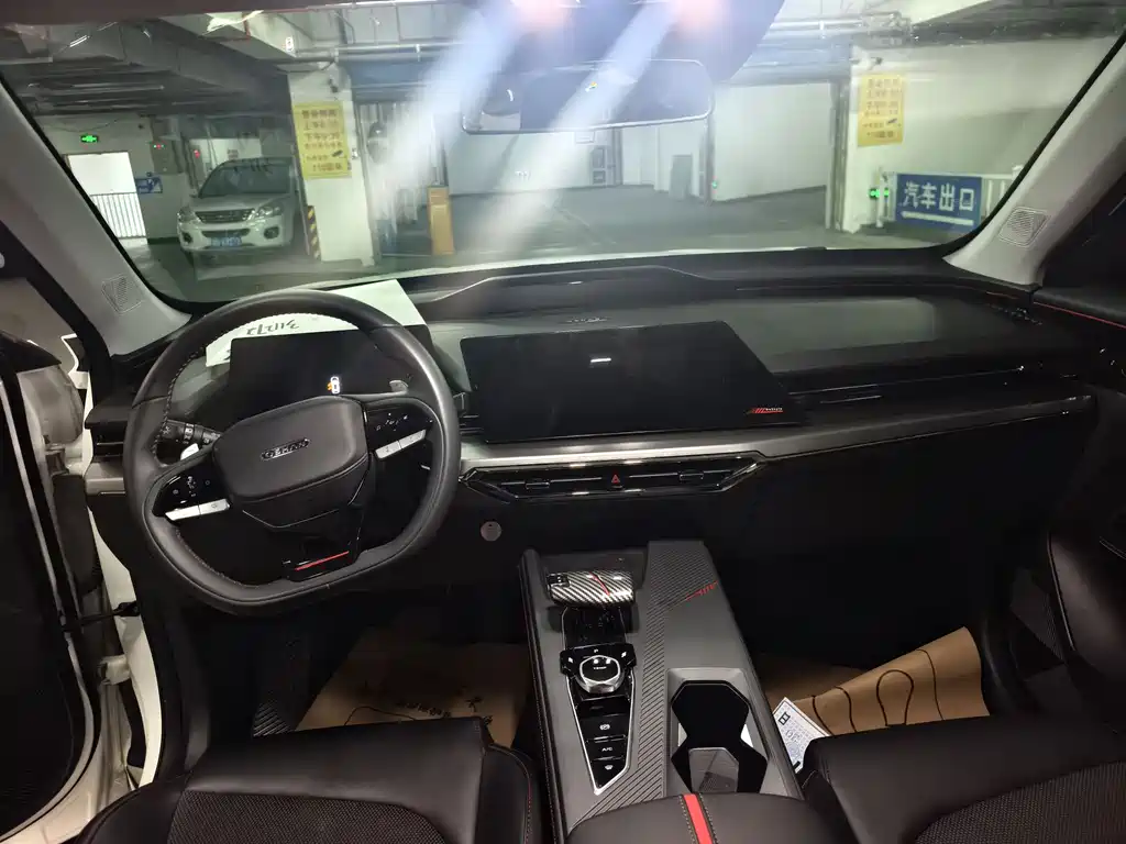 Changan Oshan Z6 1.5T DCT Smart Enjoyment