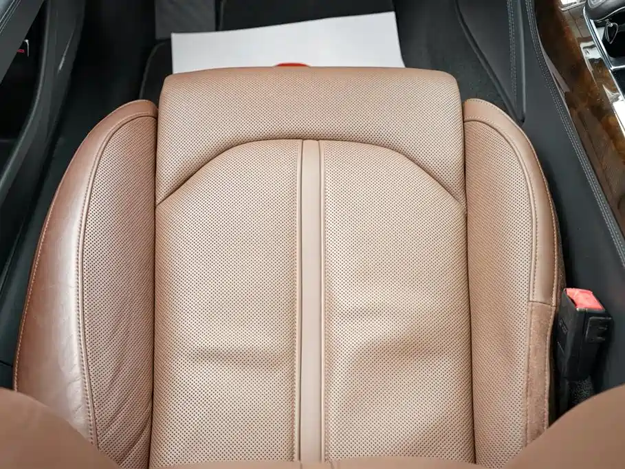 Audi A8L 45 TFSI quattro Luxury 2013