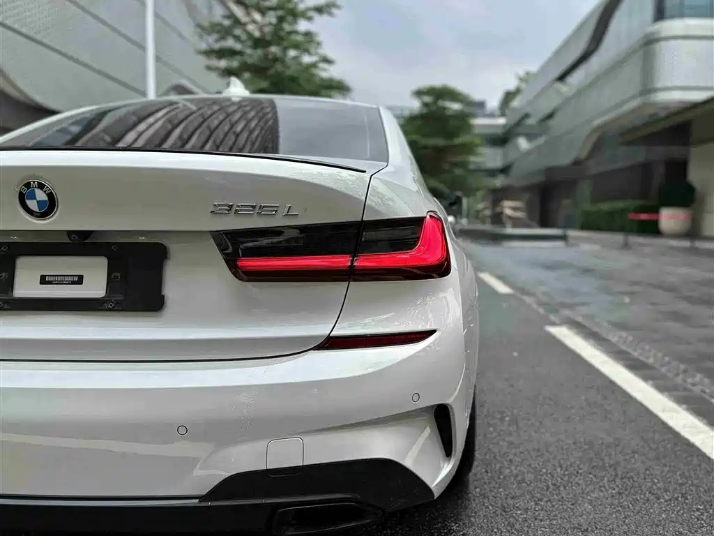 BMW 3 Series 2020 325Li M Sport Night Edition