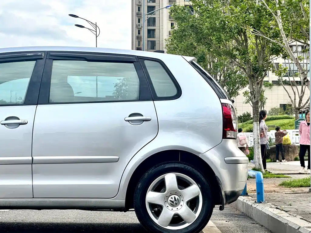 Volkswagen Polo 2007 Sedan 1.4L Automatic Fashion Edition