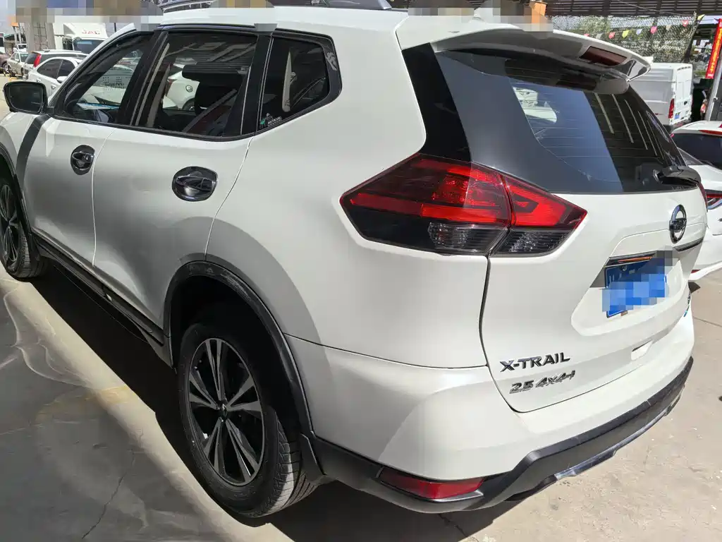 Nissan X-Trail 2017 2.5L CVT Luxury Edition 4WD