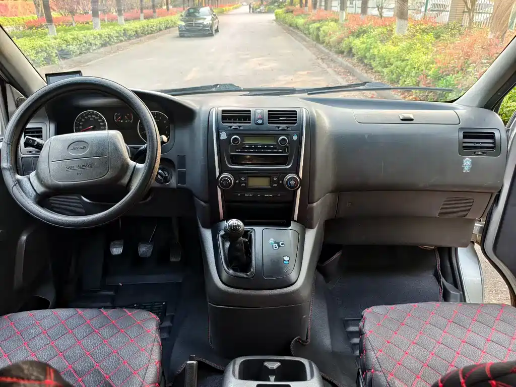 Jinbei Granse 2016 2.0L Express Utility Edition