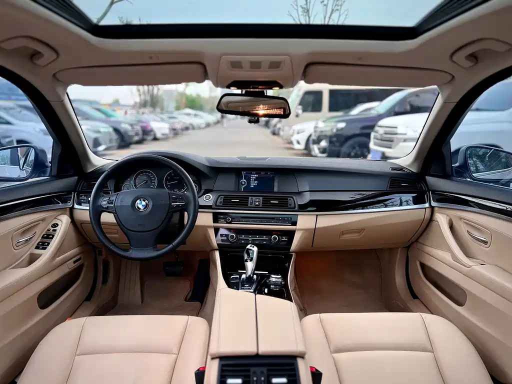 BMW 5 Series 2012 523Li Luxury
