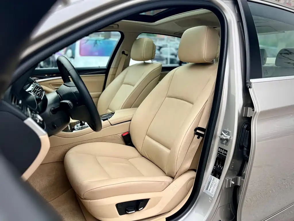 BMW 5 Series 2012 523Li Luxury