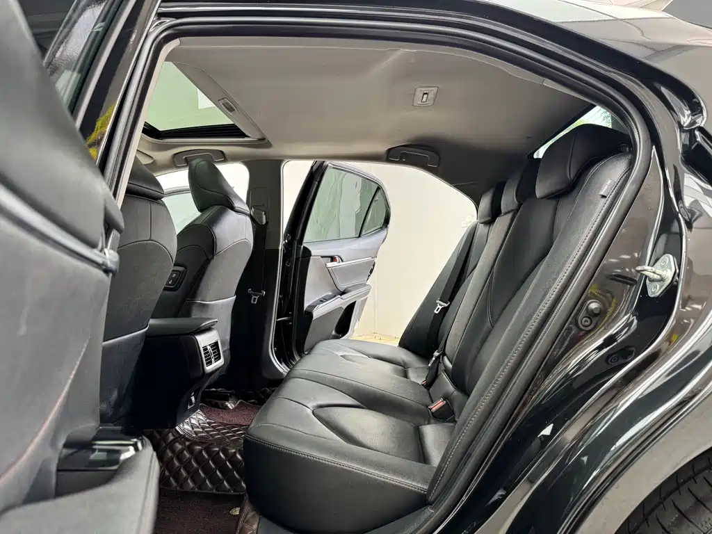 Camry 2021 2.0G Luxury Edition
