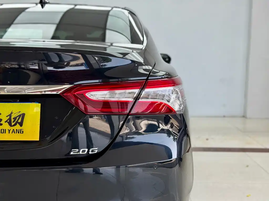 Camry 2021 2.0G Luxury Edition