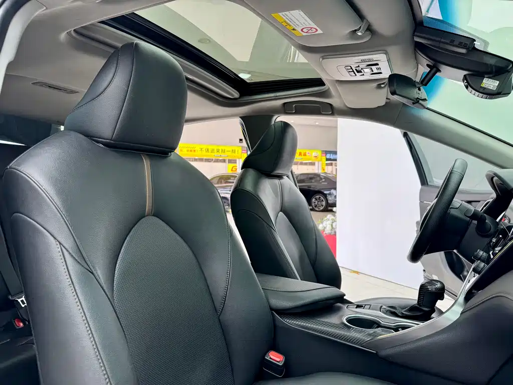 Camry 2021 2.0G Luxury Edition