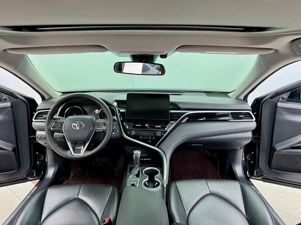 Camry 2021 2.0G Luxury Edition