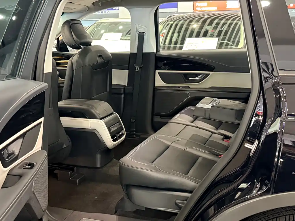 Lincoln Nautilus 2025 2.0T AWD Zunyi Edition