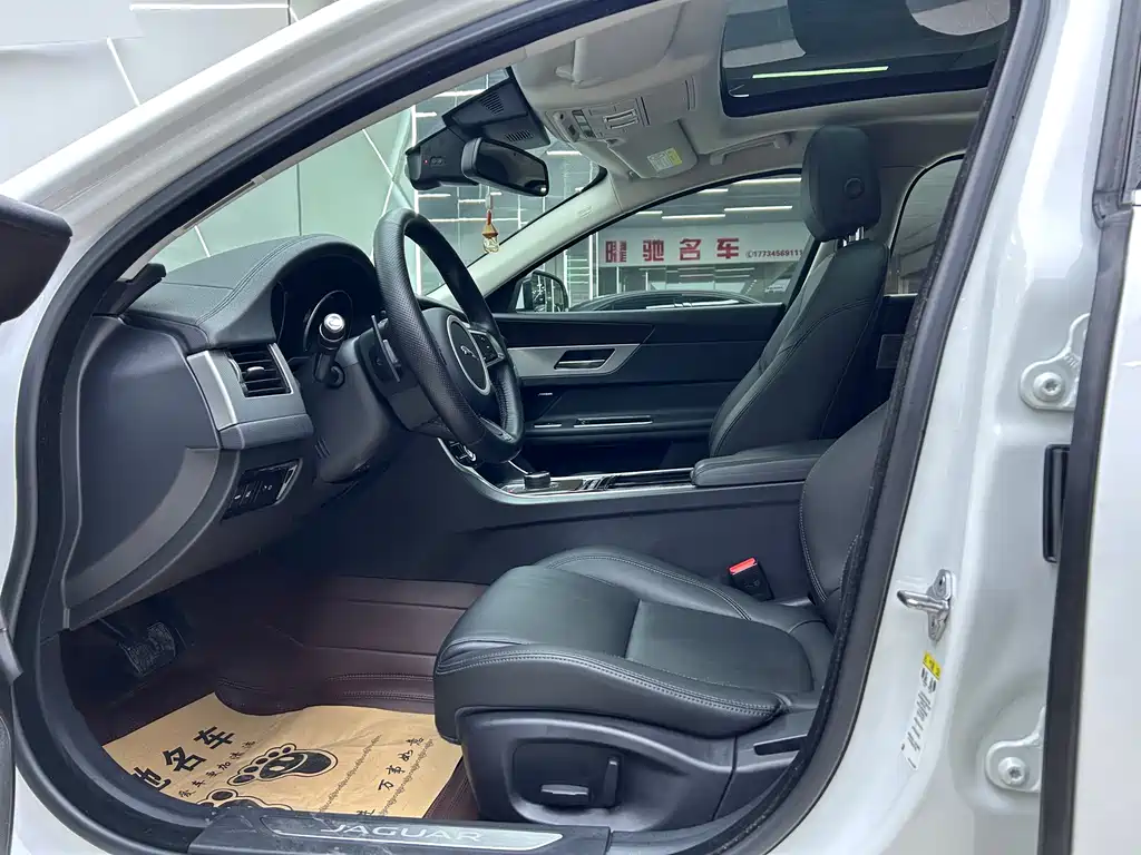 Jaguar XFL 2019 XFL 2.0T 200PS RWD Elite Edition