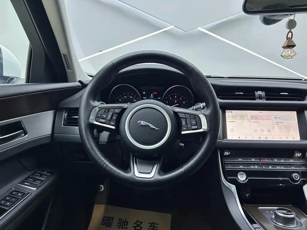 Jaguar XFL 2019 XFL 2.0T 200PS RWD Elite Edition