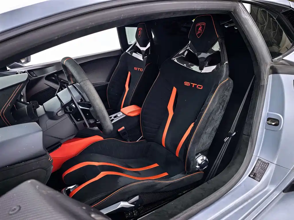 2021 Lamborghini Huracán STO