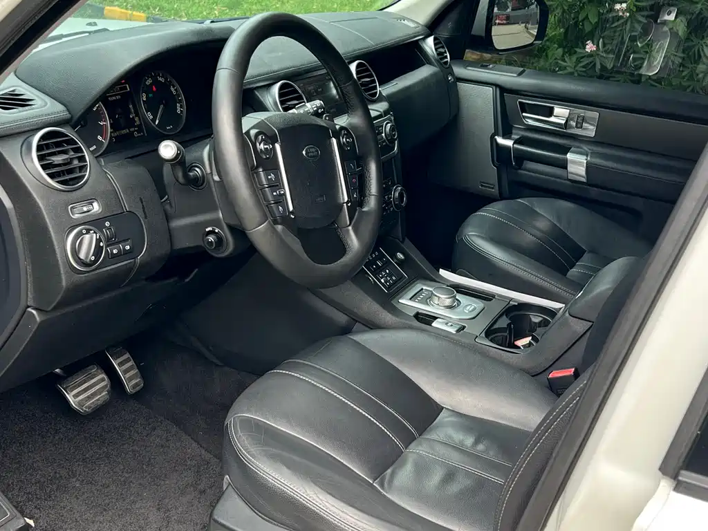 Land Rover Discovery 2016 3.0 SC V6 HSE