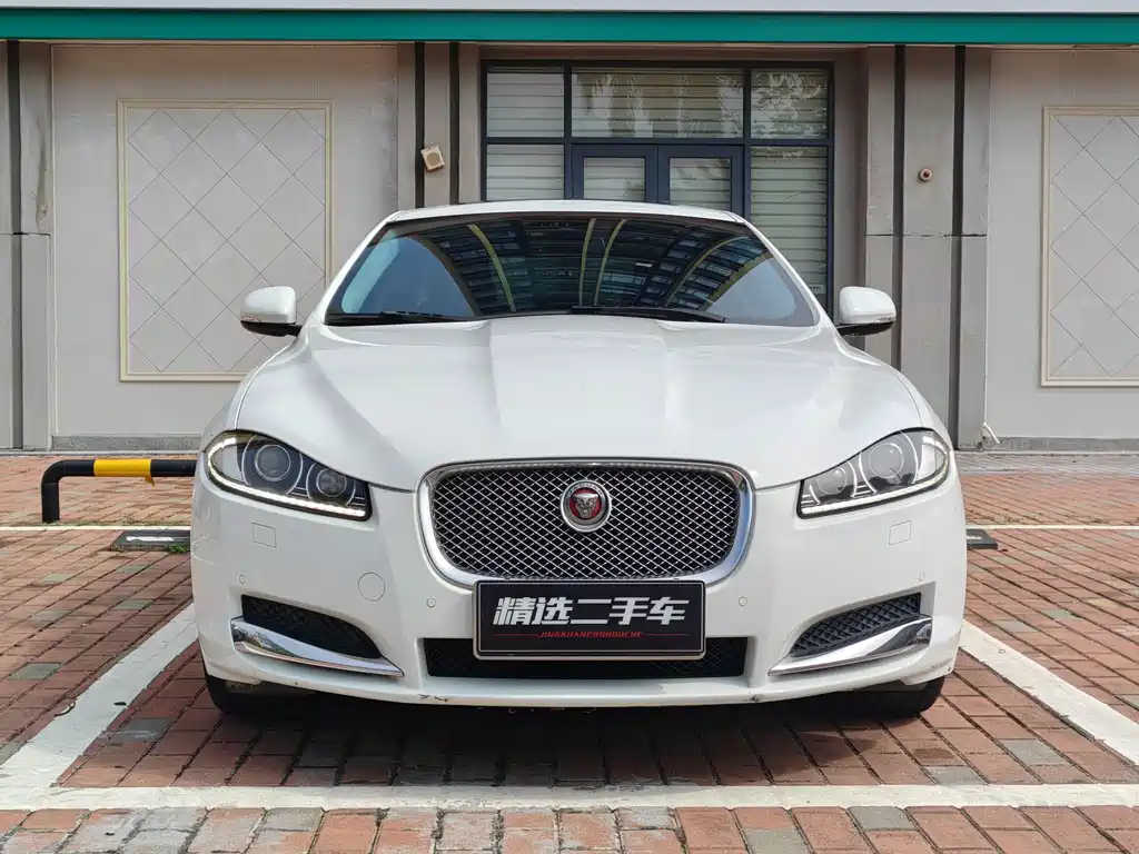 Jaguar XF 2015 XF 2.0T Fenghua Edition
