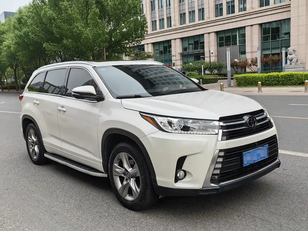 Toyota Highlander 2018 2.0T AWD Premium Edition 7-Seater China VI