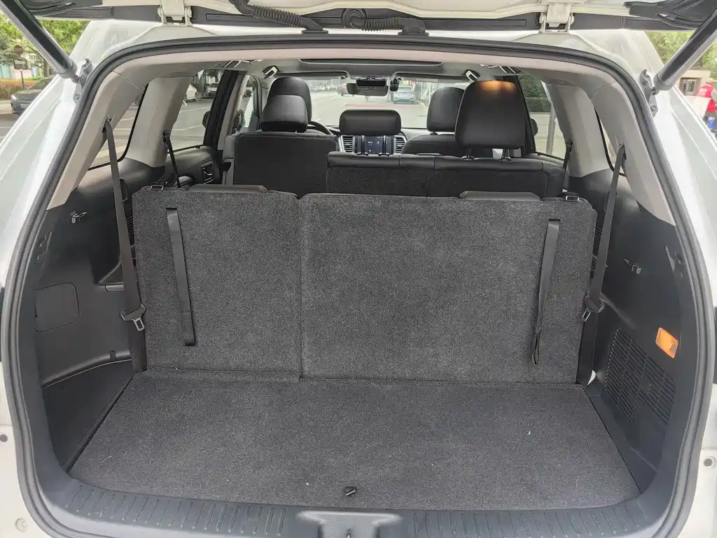 Toyota Highlander 2018 2.0T AWD Premium Edition 7-Seater China VI