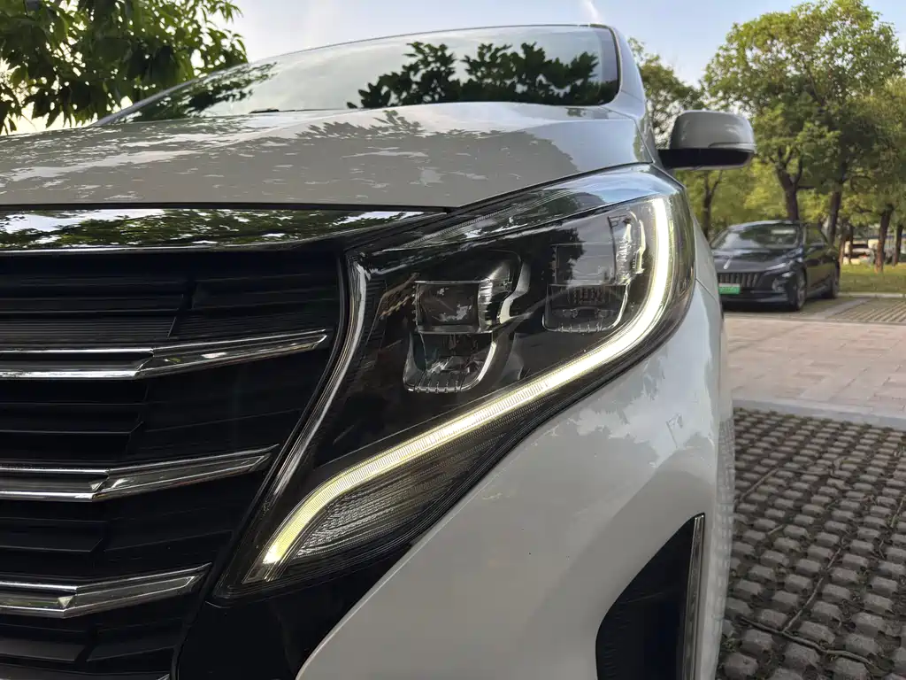 GAC Trumpchi M8 2023 Lingxiu Series 390T Luxury Edition