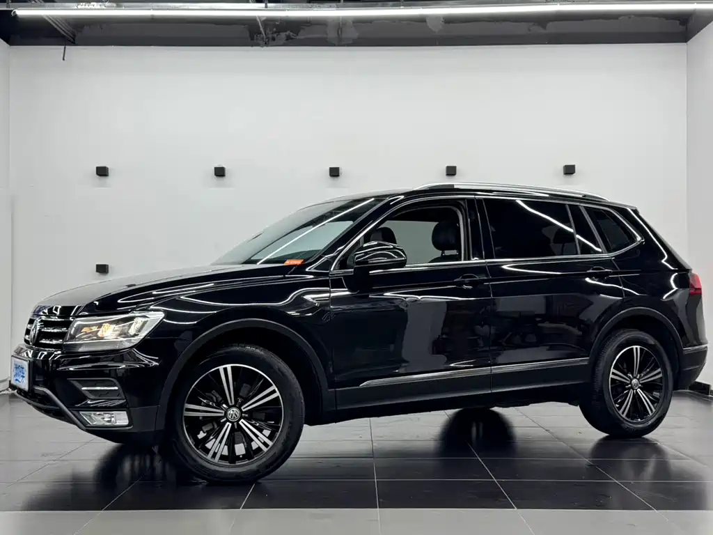 Tiguan L 2019 Facelift 330TSI Auto FWD Panoramic Comfort Edition China VI