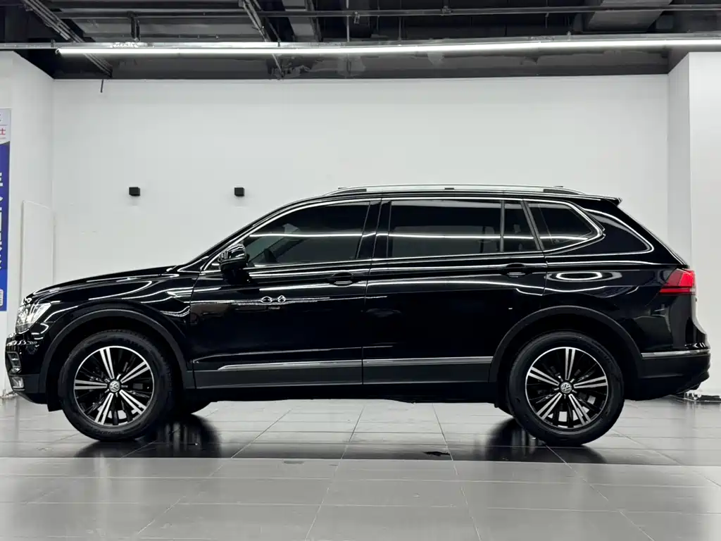 Tiguan L 2019 Facelift 330TSI Auto FWD Panoramic Comfort Edition China VI