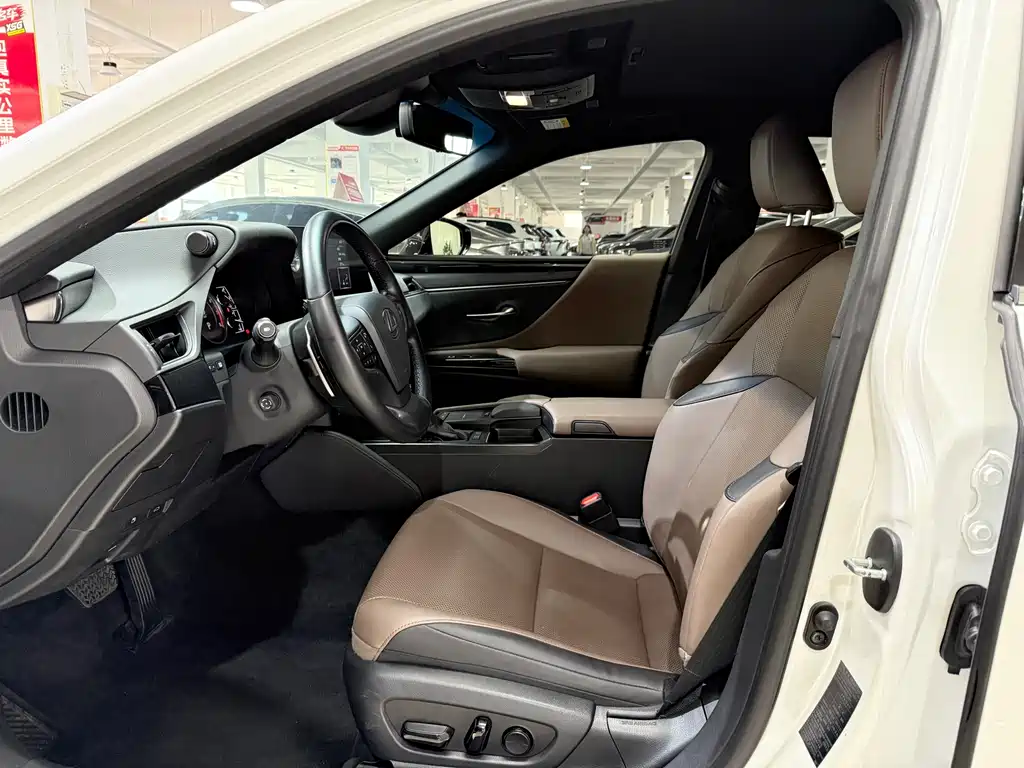Lexus ES 2021 200 Excellence Edition