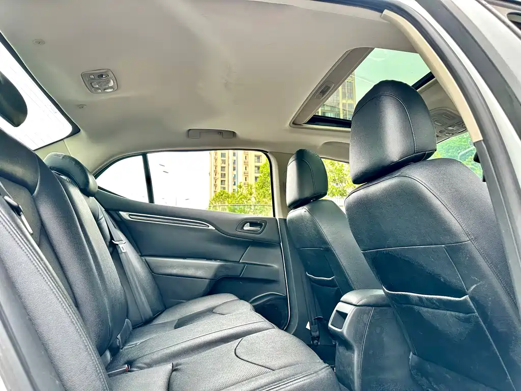 Citroën C4L 2014 1.8L Auto Zhiqu Edition Jinzhi