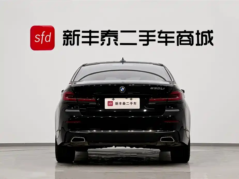 BMW 5 Series 2022 Facelift 525Li Luxury Package