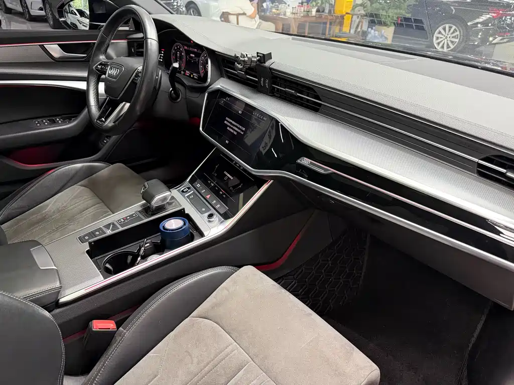 Audi A6L 2021 45 TFSI Select Dynamic