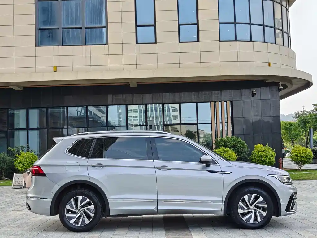 Volkswagen Tiguan L PHEV 2022 430PHEV Plug-in Hybrid Premium Edition