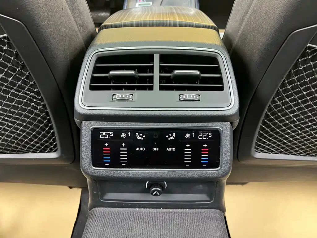 Audi A6L 2019 45 TFSI Zhenxuan Dynamic Edition