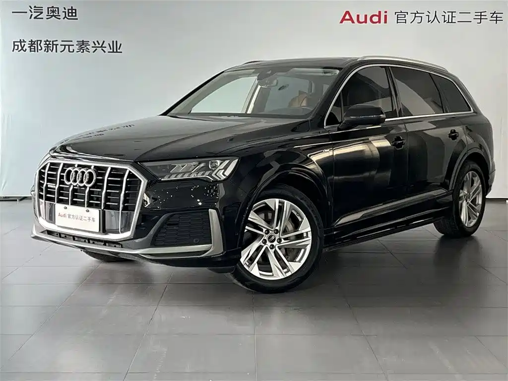 Audi Q7 2023 45 TFSI quattro S line Sport