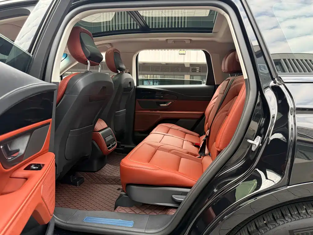 Lincoln Nautilus 2023 2.0T AWD Hybrid Premium Edition